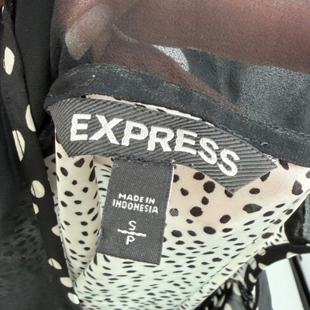 Express Sheer Black White Abstract Print Sleeveless Blouse Women's Small Career - Picture 7 of 10